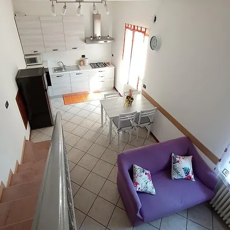 Little Flower Appartement *