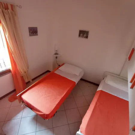 Little Flower Apartman