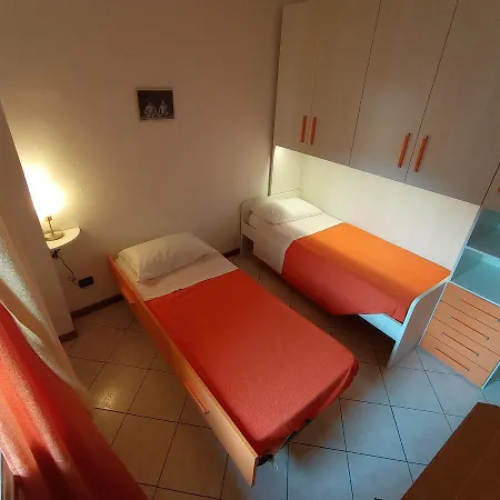 Little Flower Appartement *