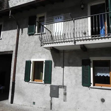 Little Flower Lägenhet *